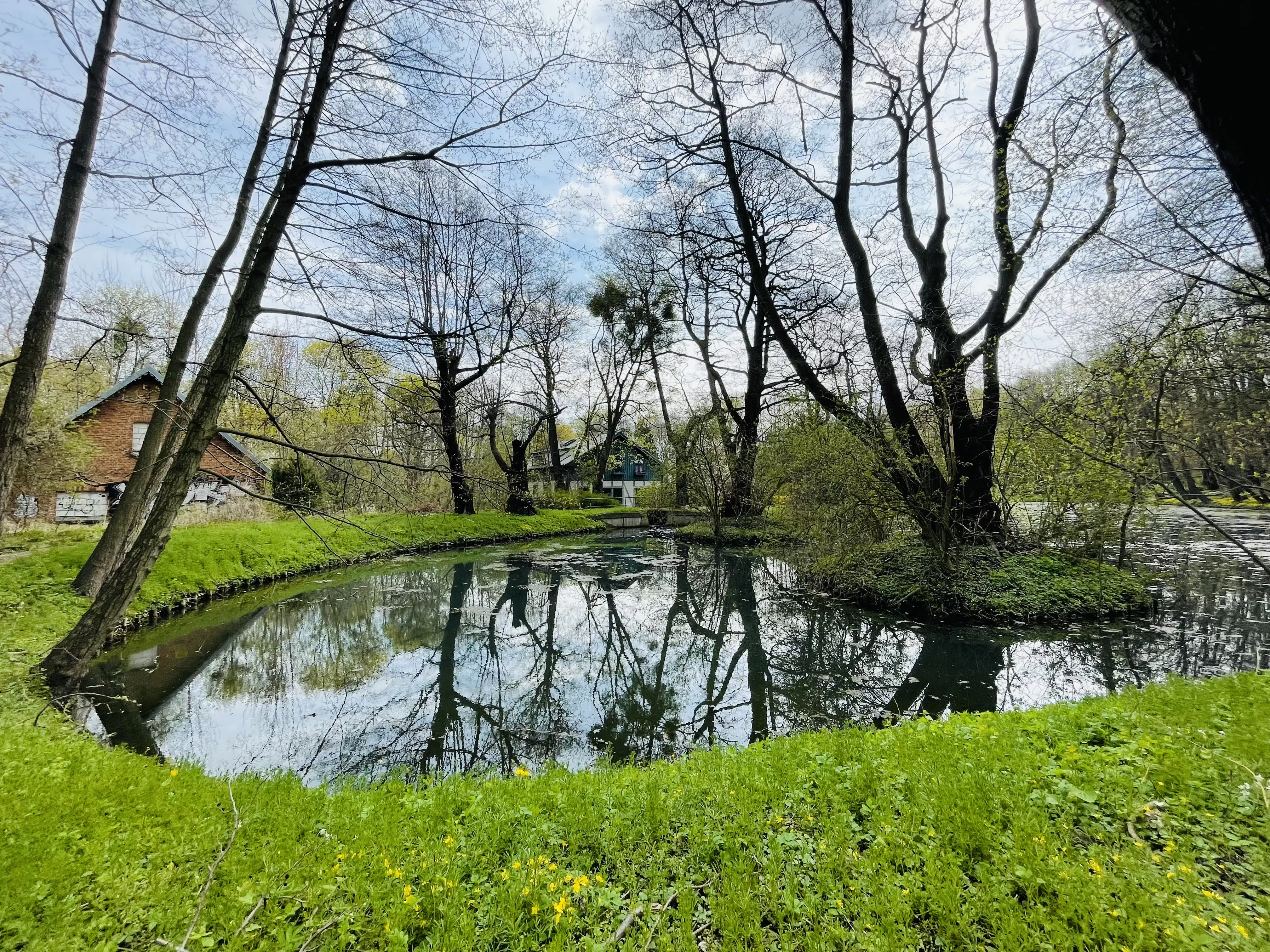 Zbiorniki i stawy retencyjne otwarte